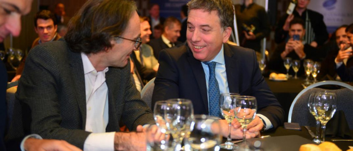 Para Dujovne, la incertidumbre política golpea a la economía real